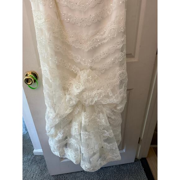 Davids Bridal Lace Wedding Dress/Gown Size 6 - Picture 7 of 8